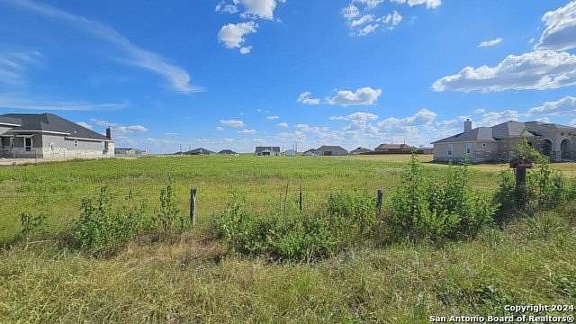 1 Acre of Residential Land for Sale in La Vernia, Texas