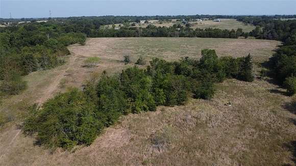 25.598 Acres of Recreational Land & Farm for Sale in Commerce, Texas