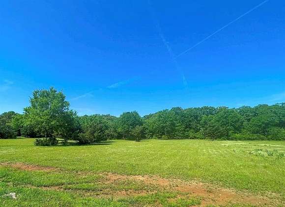 2.102 Acres of Residential Land for Sale in Paris, Texas