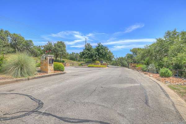 6 Acres of Land for Sale in Canyon Lake, Texas