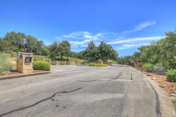 6 Acres of Land for Sale in Canyon Lake, Texas