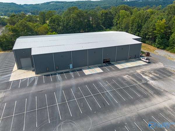 5 Acres of Improved Commercial Land for Sale in Guntersville, Alabama