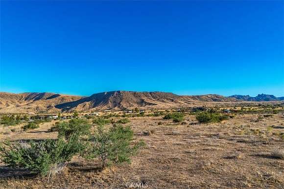 6.53 Acres of Land for Sale in Pioneertown, California