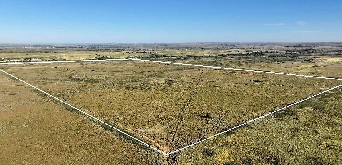 323 Acres of Land for Sale in Shamrock, Texas