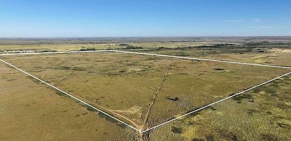 323 Acres of Land for Sale in Shamrock, Texas