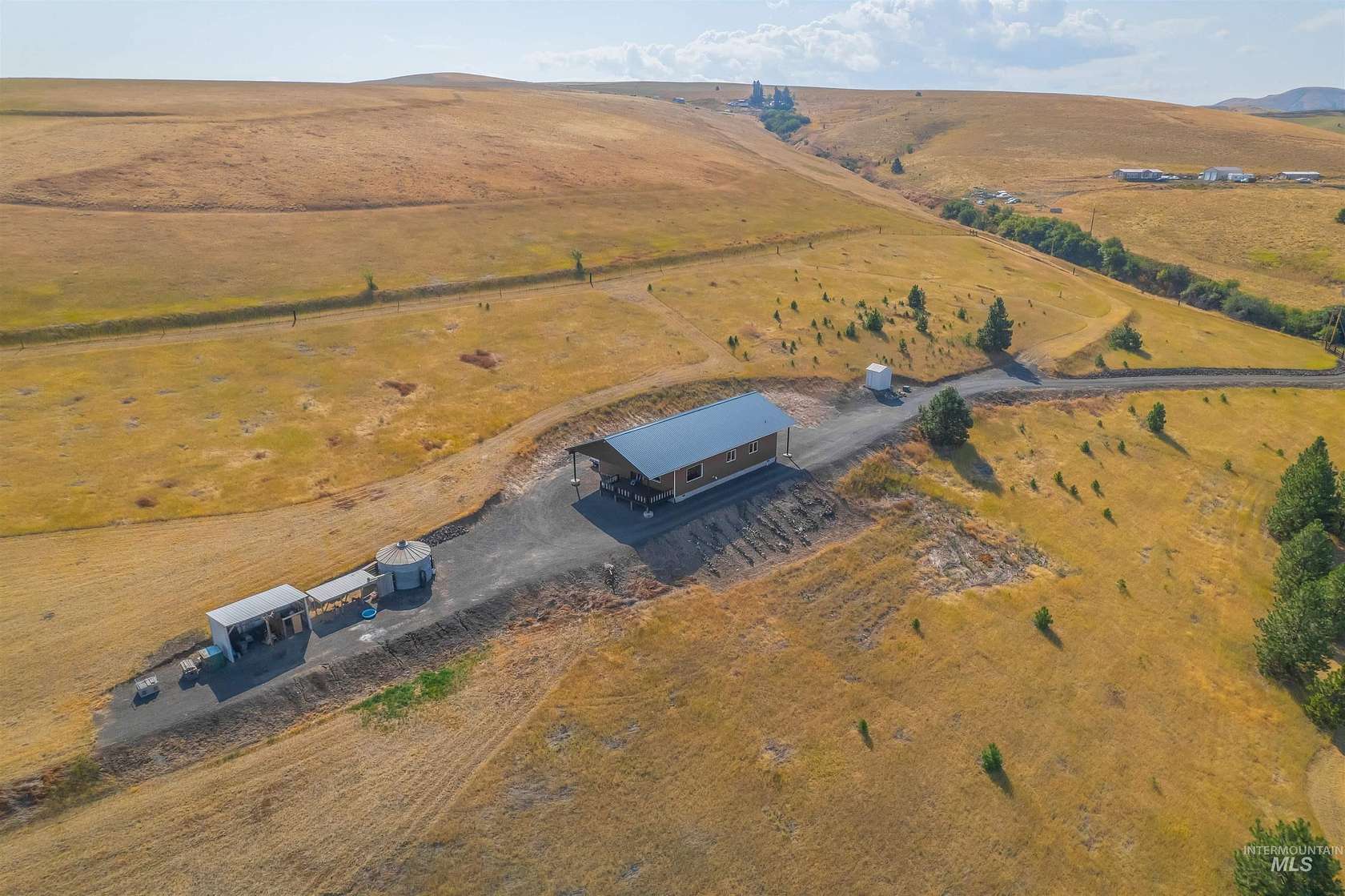 8.23 Acres of Residential Land with Home for Sale in Pomeroy, Washington