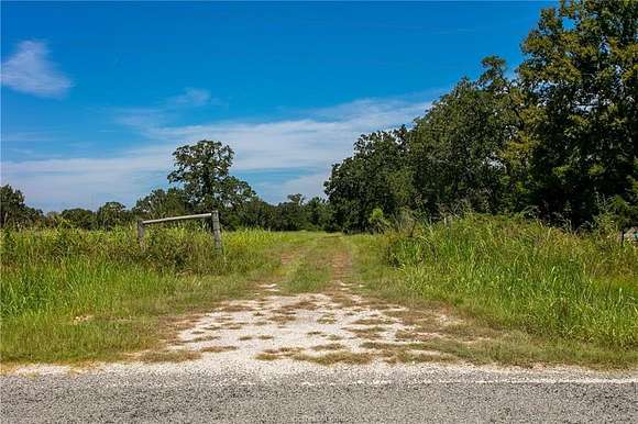 18.096 Acres of Land for Sale in Navasota, Texas