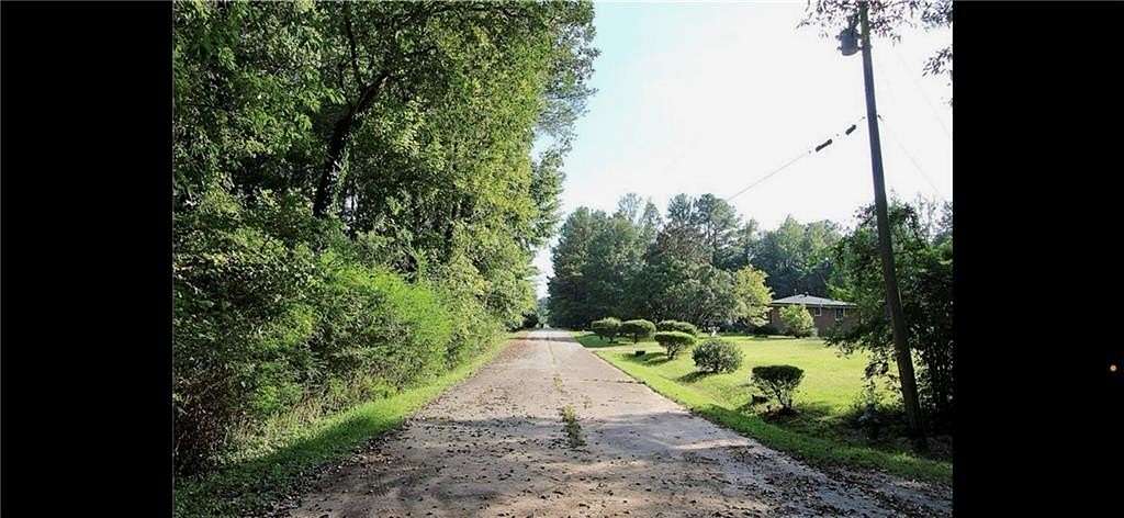 2.18 Acres of Residential Land for Sale in Stockbridge, Georgia