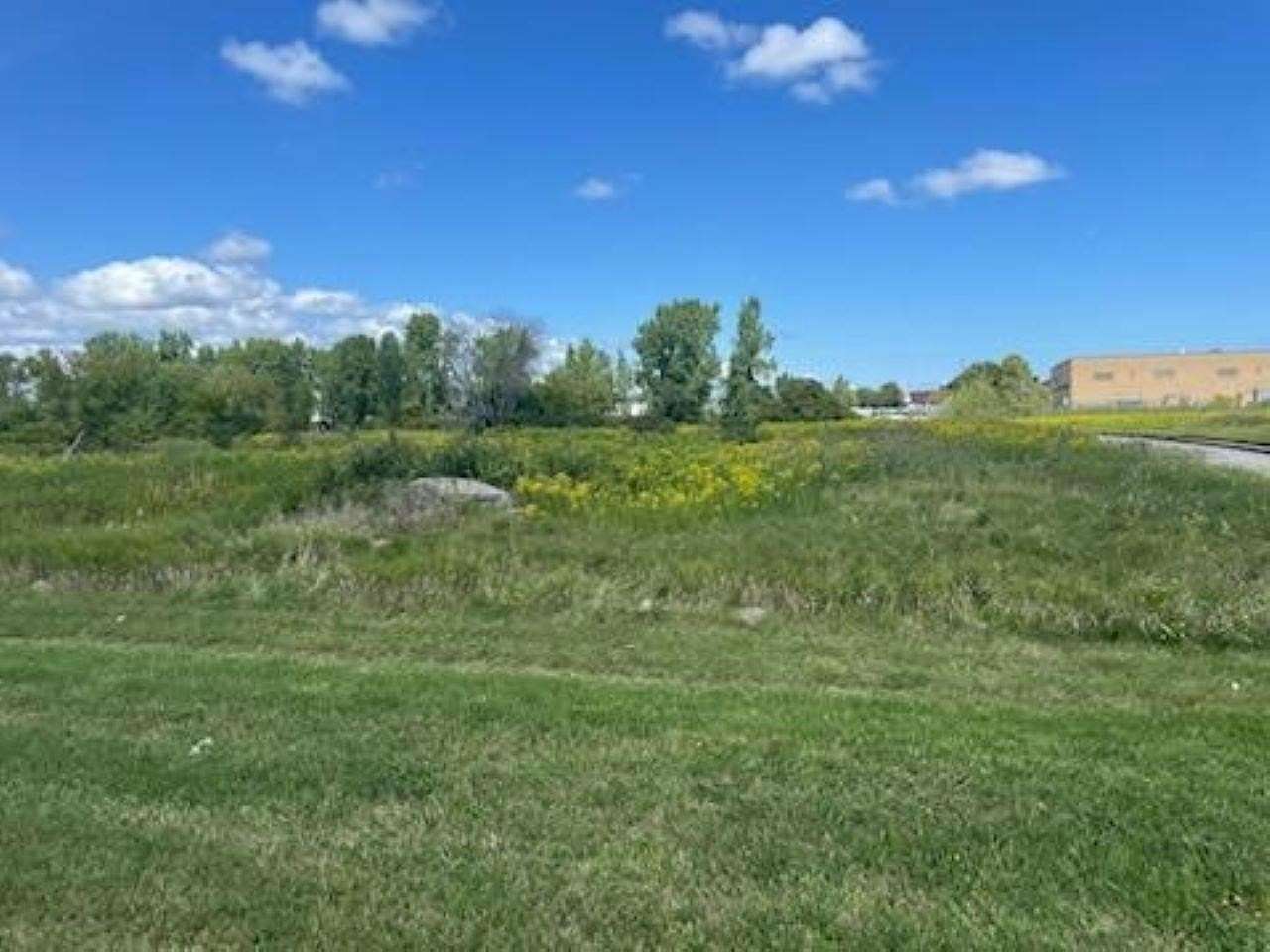 4.26 Acres of Commercial Land for Sale in Green Bay, Wisconsin