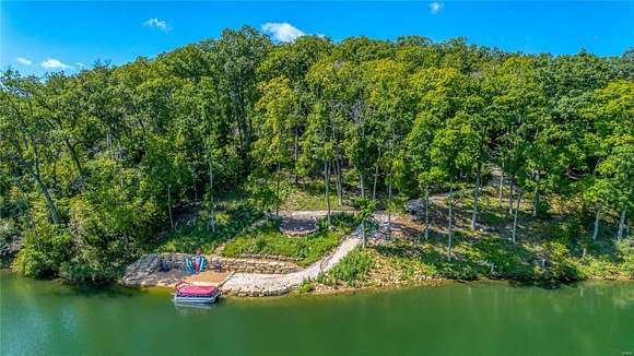 1.58 Acres of Residential Land for Sale in Innsbrook, Missouri