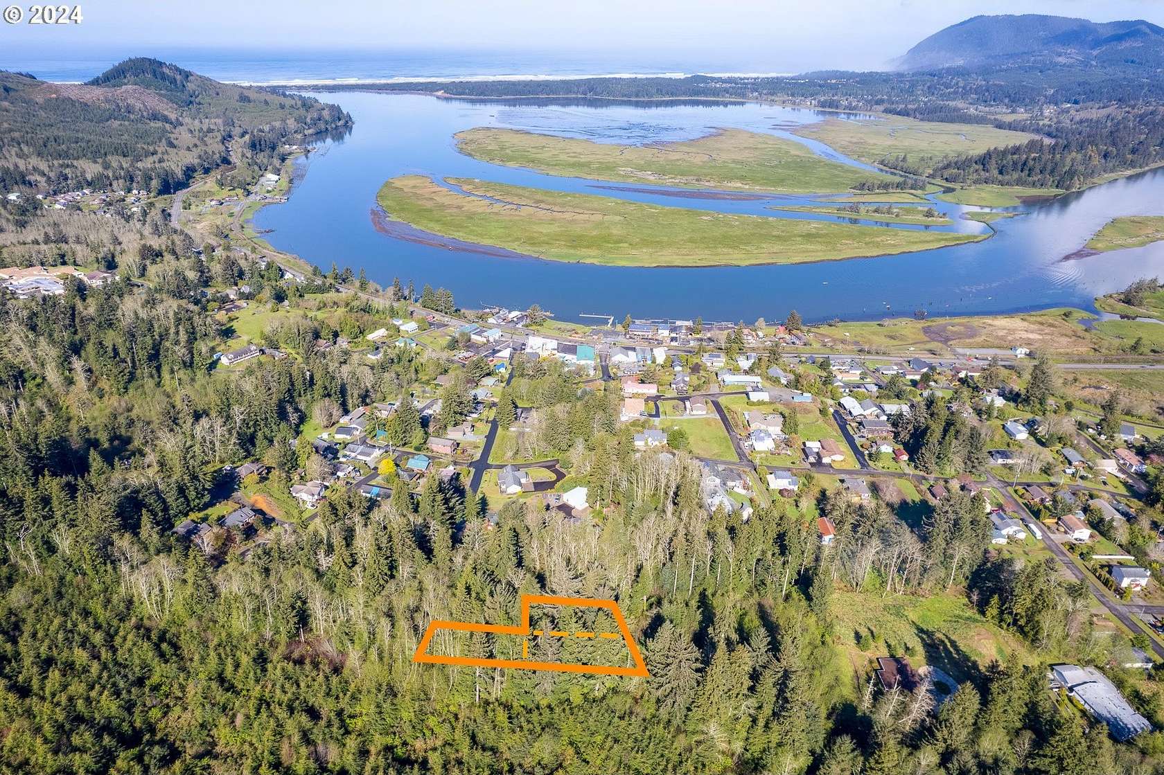 0.34 Acres of Residential Land for Sale in Wheeler, Oregon