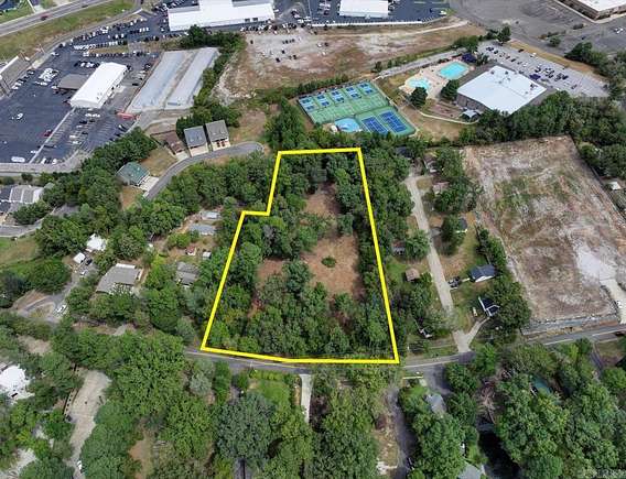 2.08 Acres of Residential Land for Sale in Hot Springs, Arkansas