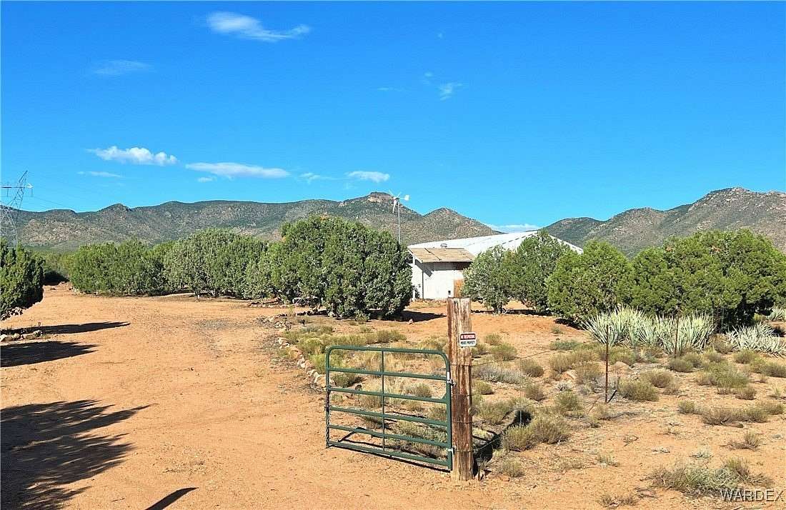 6 Acres of Residential Land with Home for Sale in Hackberry, Arizona