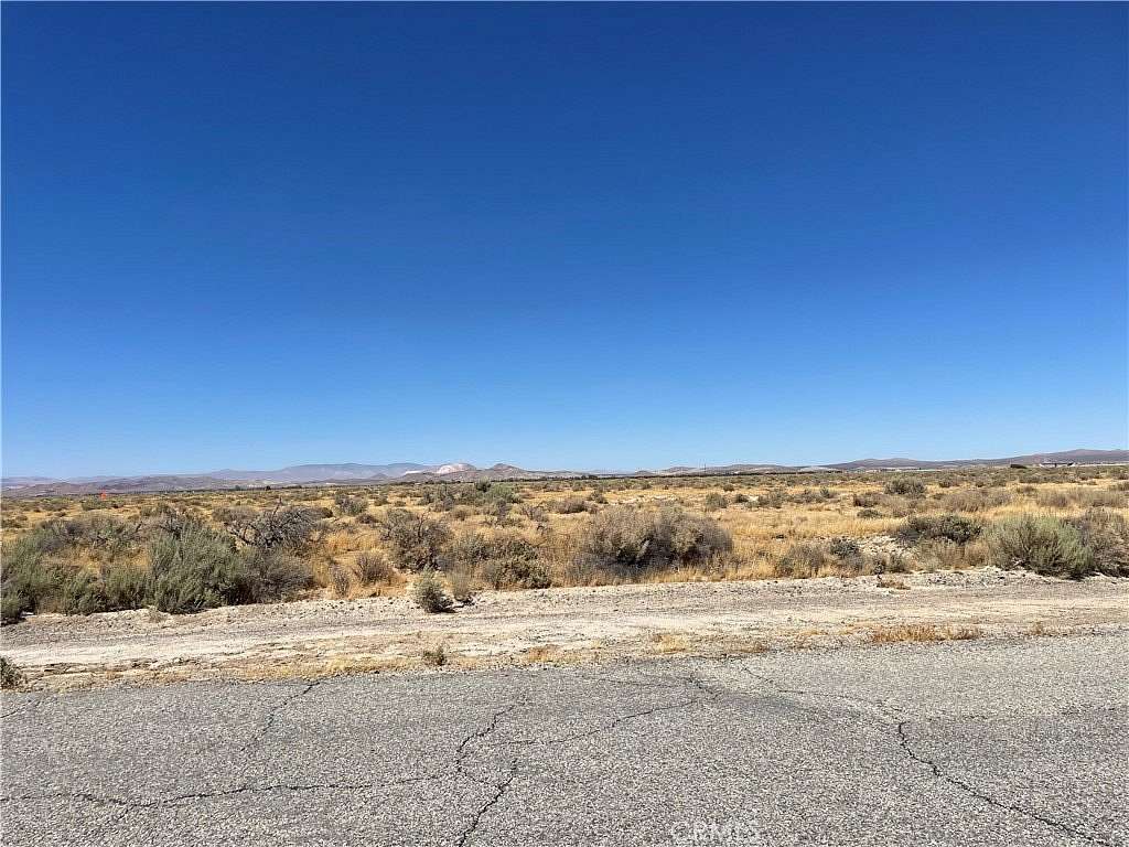 2.5 Acres of Residential Land for Sale in Rosamond, California