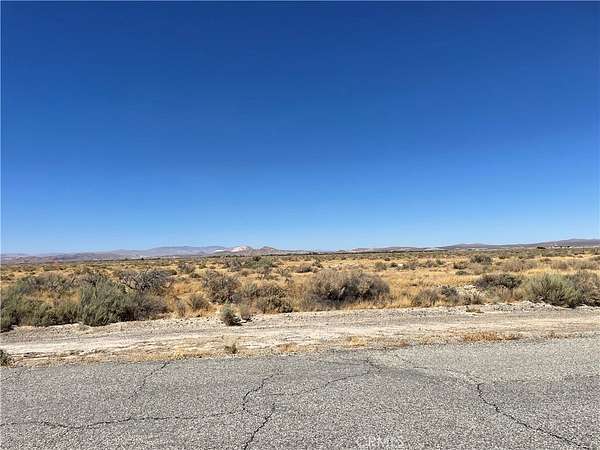 2.5 Acres of Land for Sale in Rosamond, California