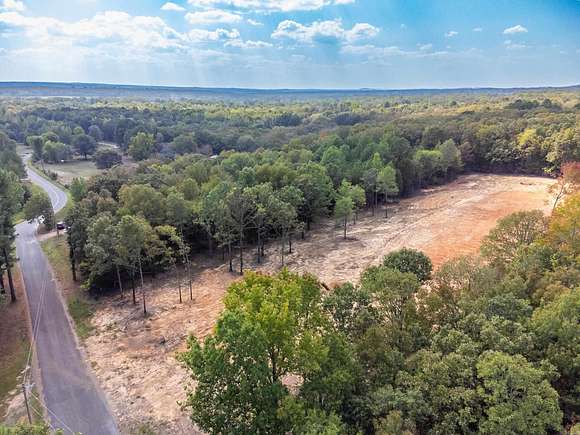 2.21 Acres of Residential Land for Sale in Greenbrier, Arkansas