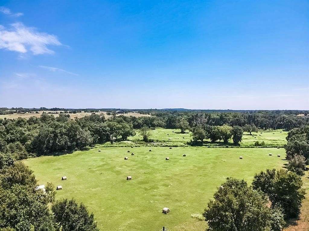 26.28 Acres of Agricultural Land for Sale in Fairfield, Texas