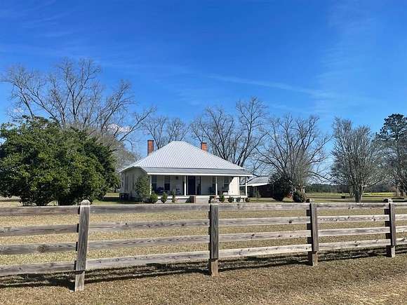 112.62 Acres of Land with Home for Sale in Meigs, Georgia