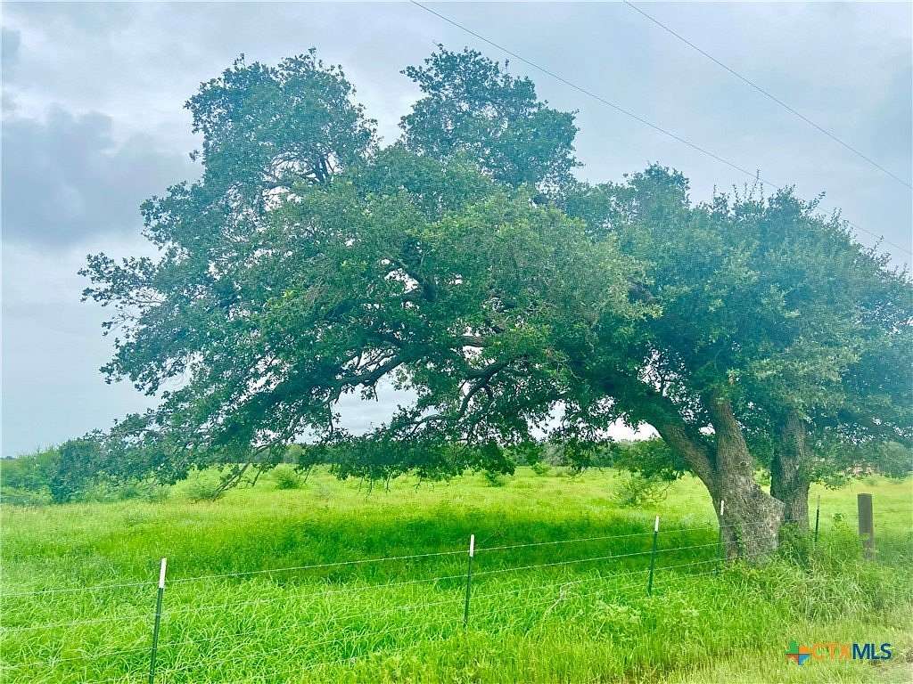 2 Acres of Residential Land for Sale in Ganado, Texas