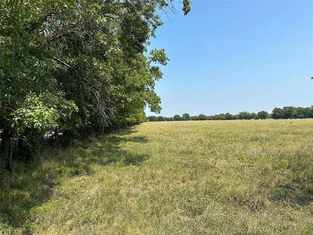 20.94 Acres of Agricultural Land for Sale in Clarksville, Texas