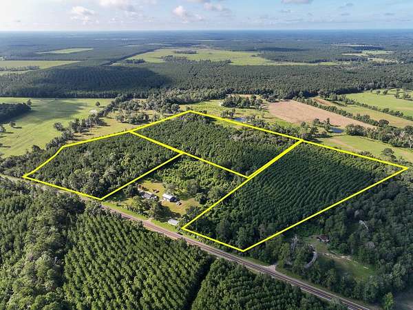 10 Acres of Recreational & Residential Land for Sale in Kirbyville, Texas
