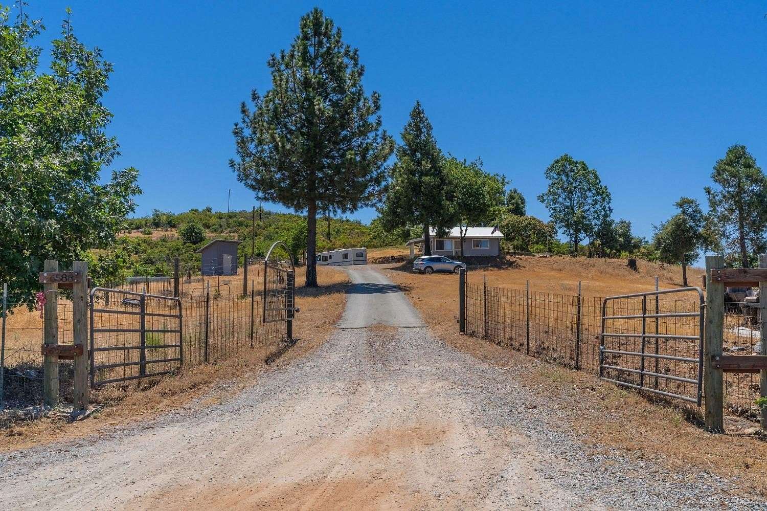 41.18 Acres of Recreational Land with Home for Sale in Mountain Ranch, California