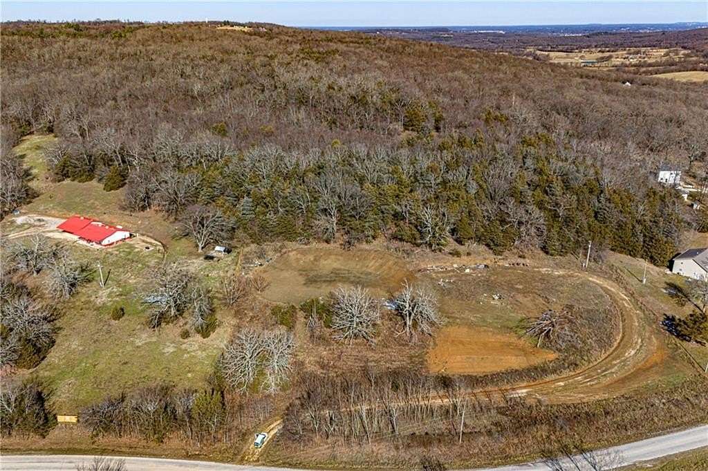 11 Acres of Recreational Land for Sale in Prairie Grove, Arkansas