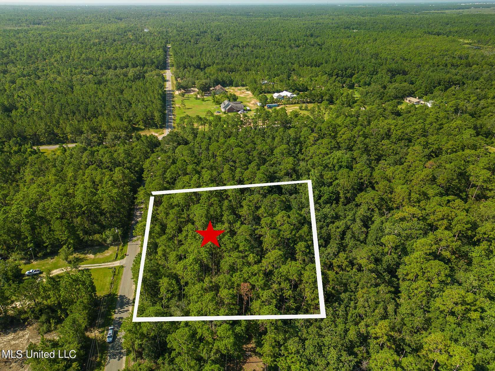 1.01 Acres of Residential Land for Sale in Pass Christian, Mississippi