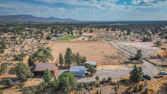 9.9 Acres of Land with Home for Sale in Powell Butte, Oregon