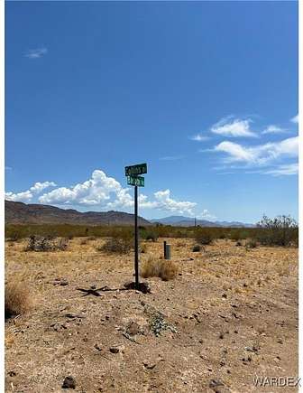 1.14 Acres of Residential Land for Sale in Golden Valley, Arizona