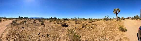 5 Acres of Residential Land for Sale in Phelan, California