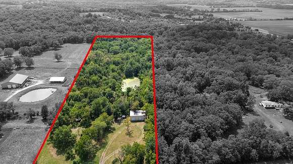 10 Acres of Land for Sale in Oak Grove, Missouri