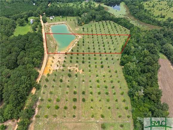 5.5 Acres of Residential Land for Sale in Cobbtown, Georgia