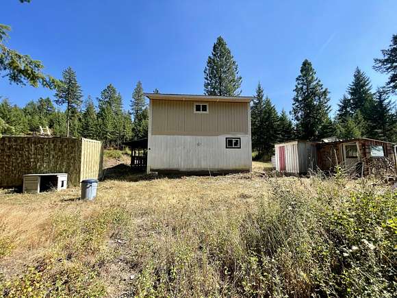 20 Acres of Recreational Land with Home for Sale in Rice, Washington