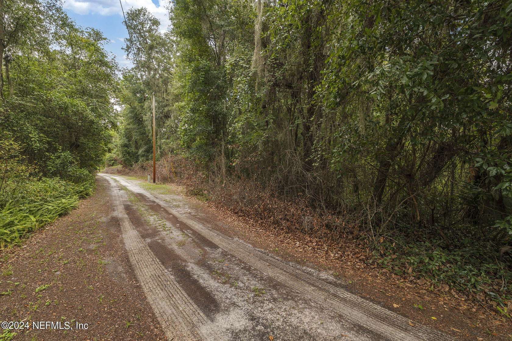 2.16 Acres of Residential Land for Sale in Satsuma, Florida