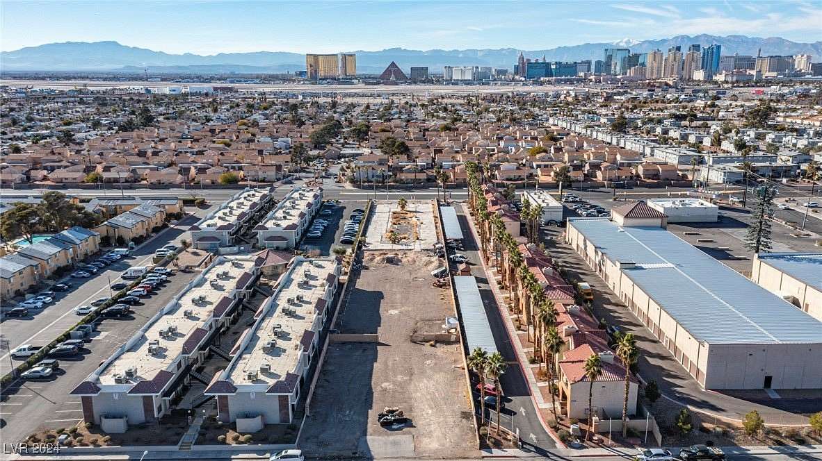 1.12 Acres of Residential Land for Sale in Las Vegas, Nevada