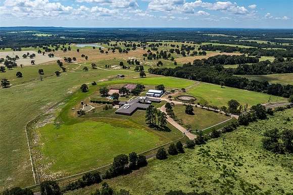 674.835 Acres of Improved Agricultural Land for Sale in Palestine, Texas