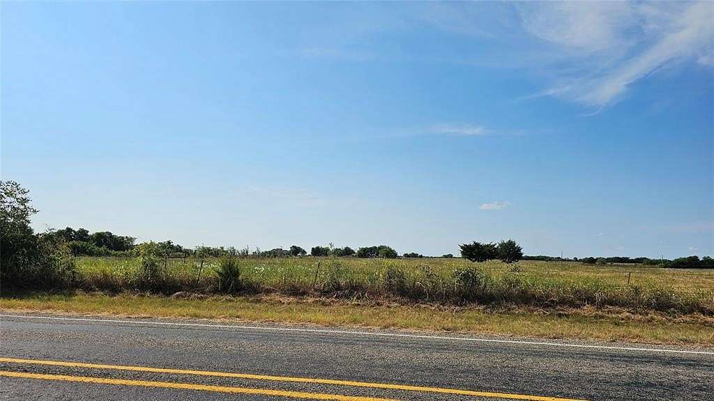 1 Acre of Land for Sale in Celeste, Texas