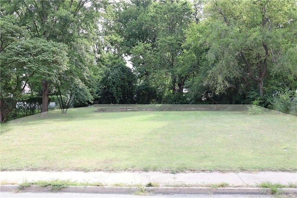 0.207 Acres of Residential Land for Sale in Independence, Missouri