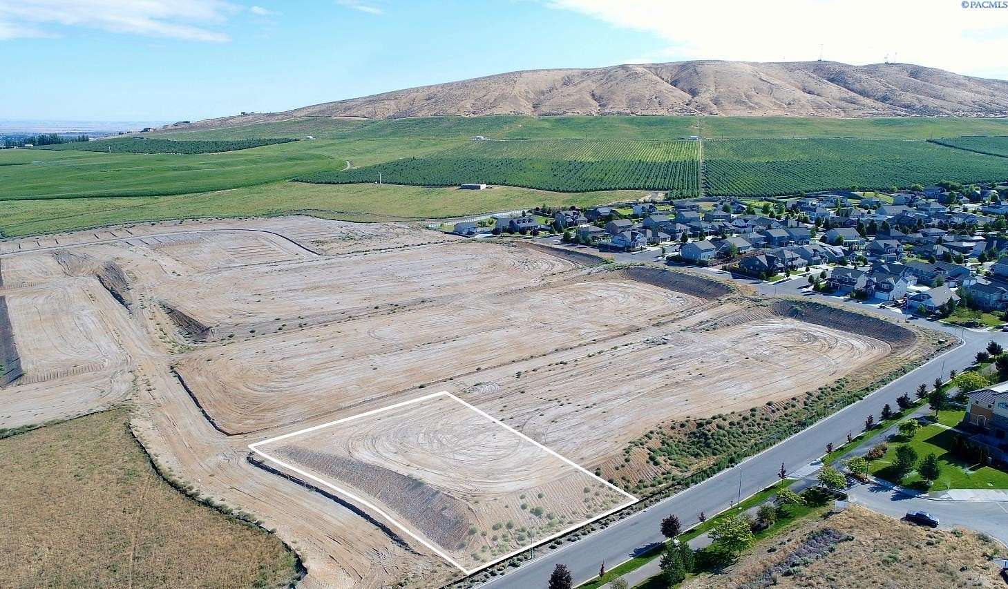 0.94 Acres of Commercial Land for Sale in Richland, Washington