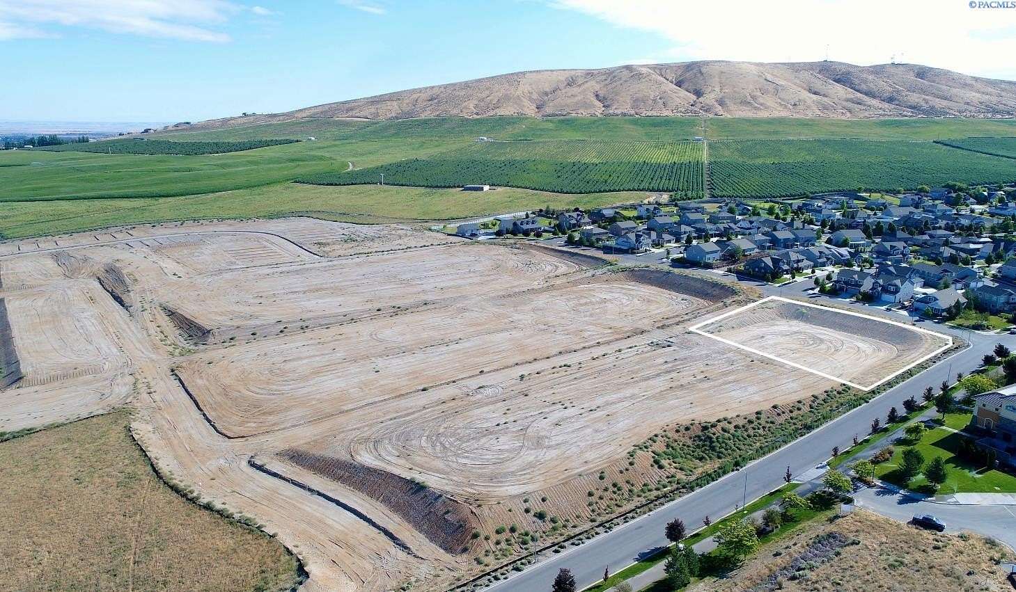 0.97 Acres of Commercial Land for Sale in Richland, Washington