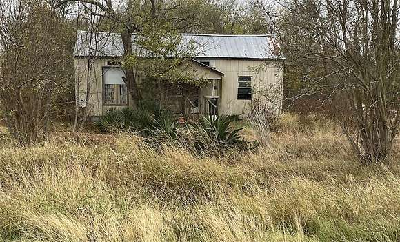 1.34 Acres of Land for Sale in Ledbetter, Texas