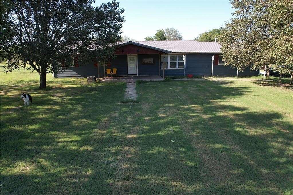 5 Acres of Residential Land with Home for Sale in Maud, Oklahoma