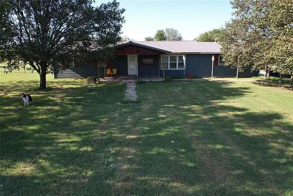 5 Acres of Residential Land with Home for Sale in Maud, Oklahoma