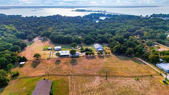 3 Acres of Mixed-Use Land for Sale in Gun Barrel City, Texas