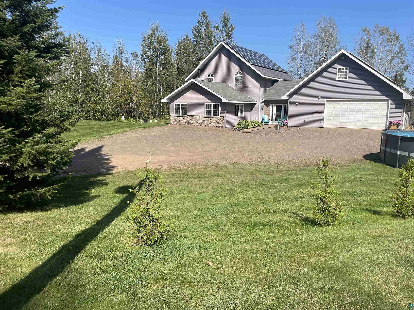 10 Acres of Residential Land with Home for Sale in Two Harbors, Minnesota