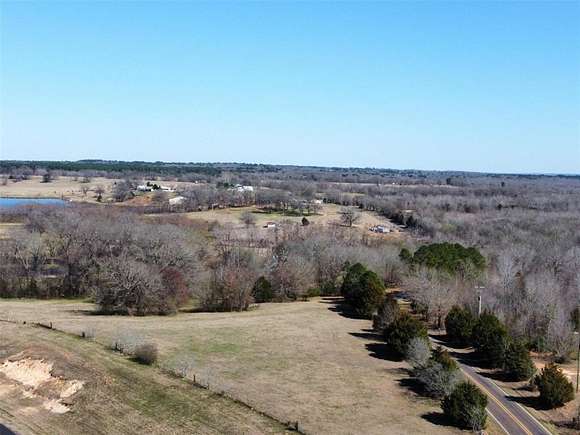 0.75 Acres of Residential Land for Sale in Mineola, Texas