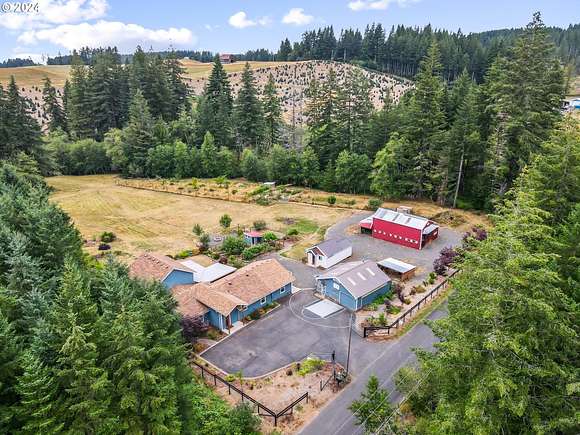 4.77 Acres of Residential Land with Home for Sale in Estacada, Oregon