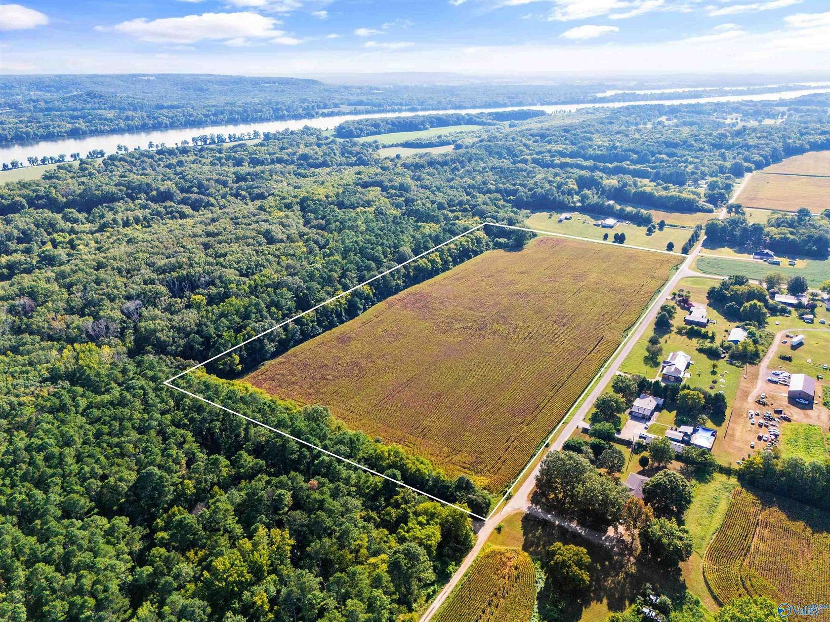 24 Acres of Agricultural Land for Sale in Madison, Alabama