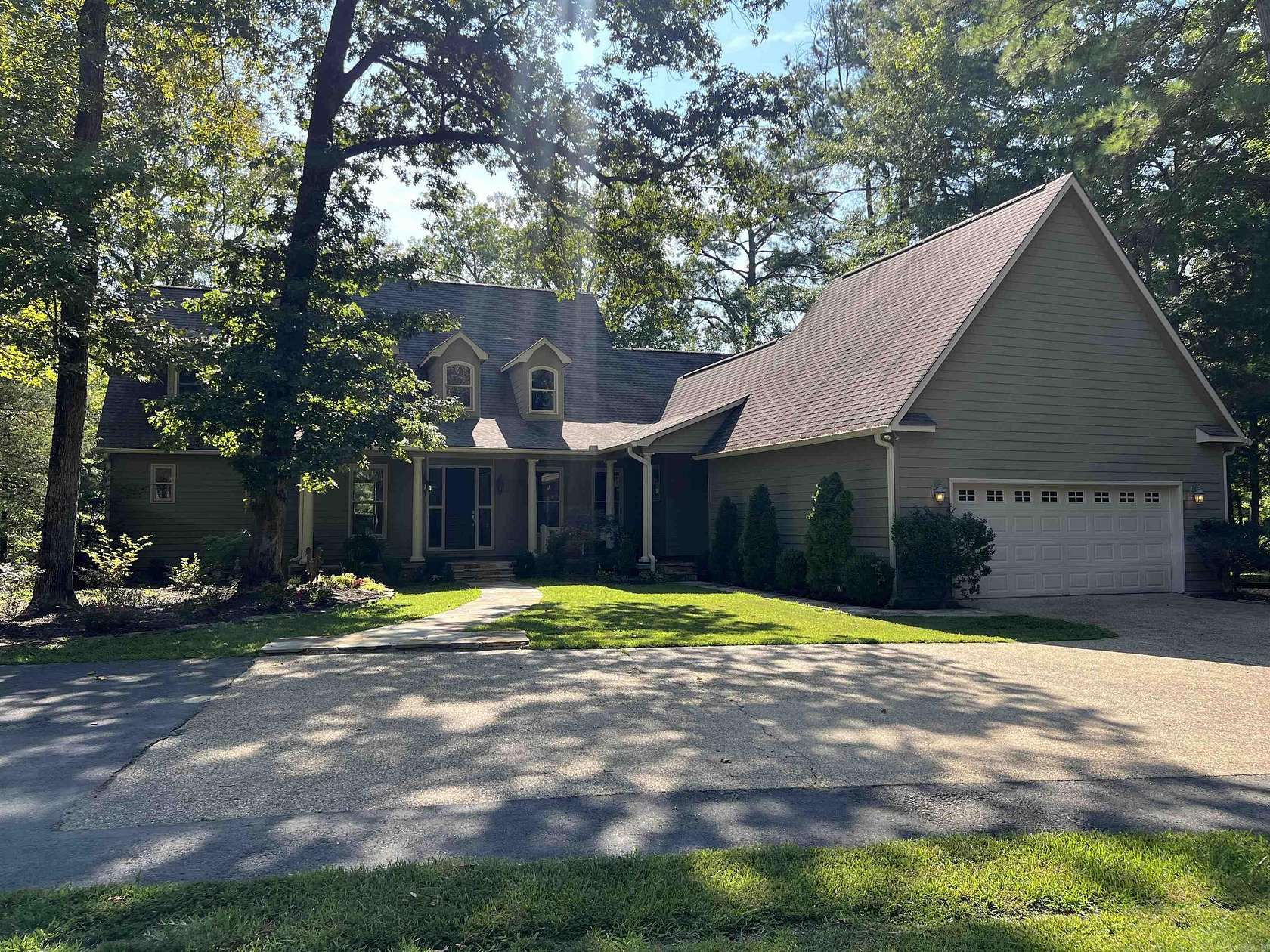4 Acres of Land with Home for Sale in Pine Bluff, Arkansas
